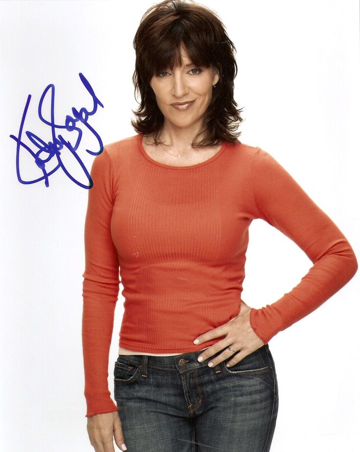 17 Best images about Katey Sagal on Pinterest | Sons, Housewife and Tv - Katey Sagal’s Height: Sons of Anarchy Star’s Frame