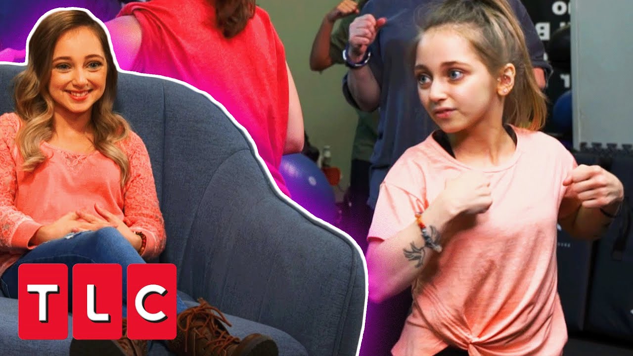 3 Foot Tall Shauna Rae Learns Self-Defence! | I Am Shauna Rae - YouTube - Shauna Rae’s Height: Too Short to Date’s Star