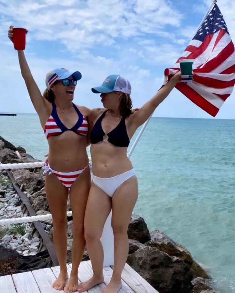 9 Sexy Kit Hoover Bikini Pics - Kit Hoover’s Height: E!’s Sportscaster Extraordinaire