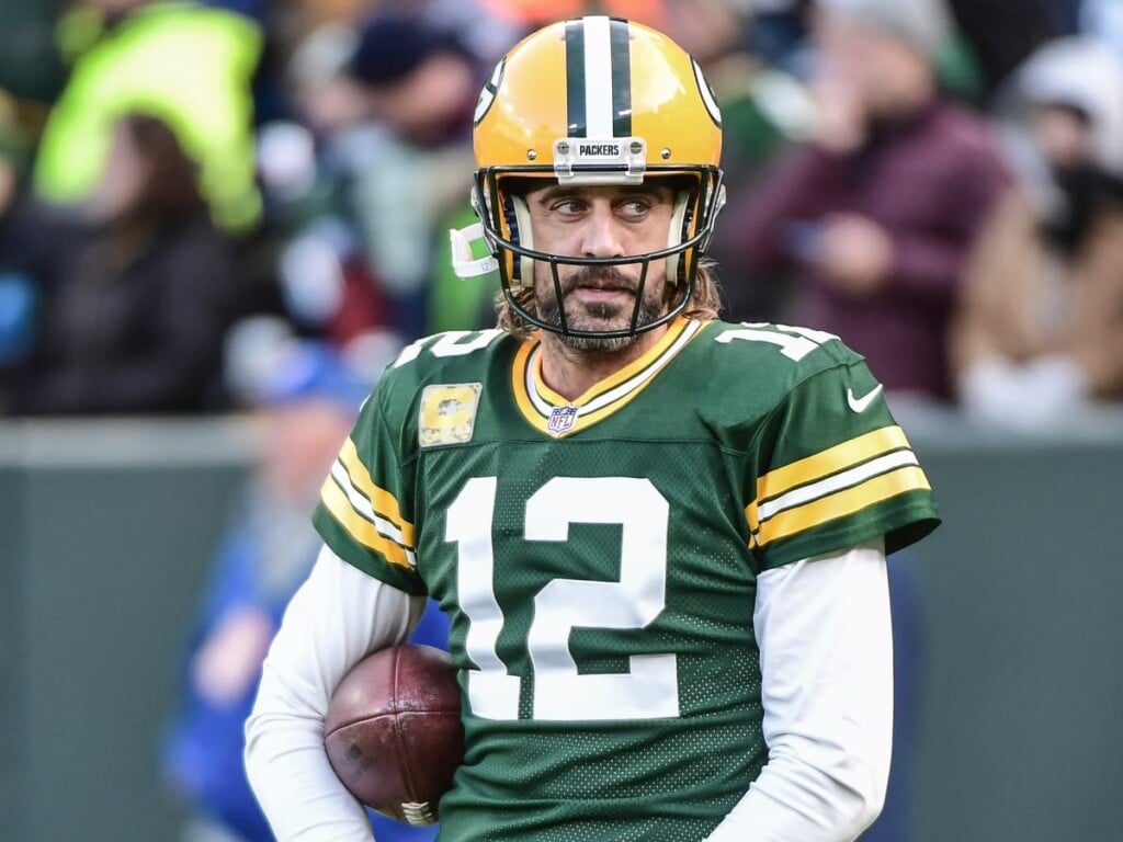 Aaron Rodgers Salary 2025 Contract - Roz Leshia - Aaron Rodgers Salary Breakdown – How Much Does He Make in 2025?