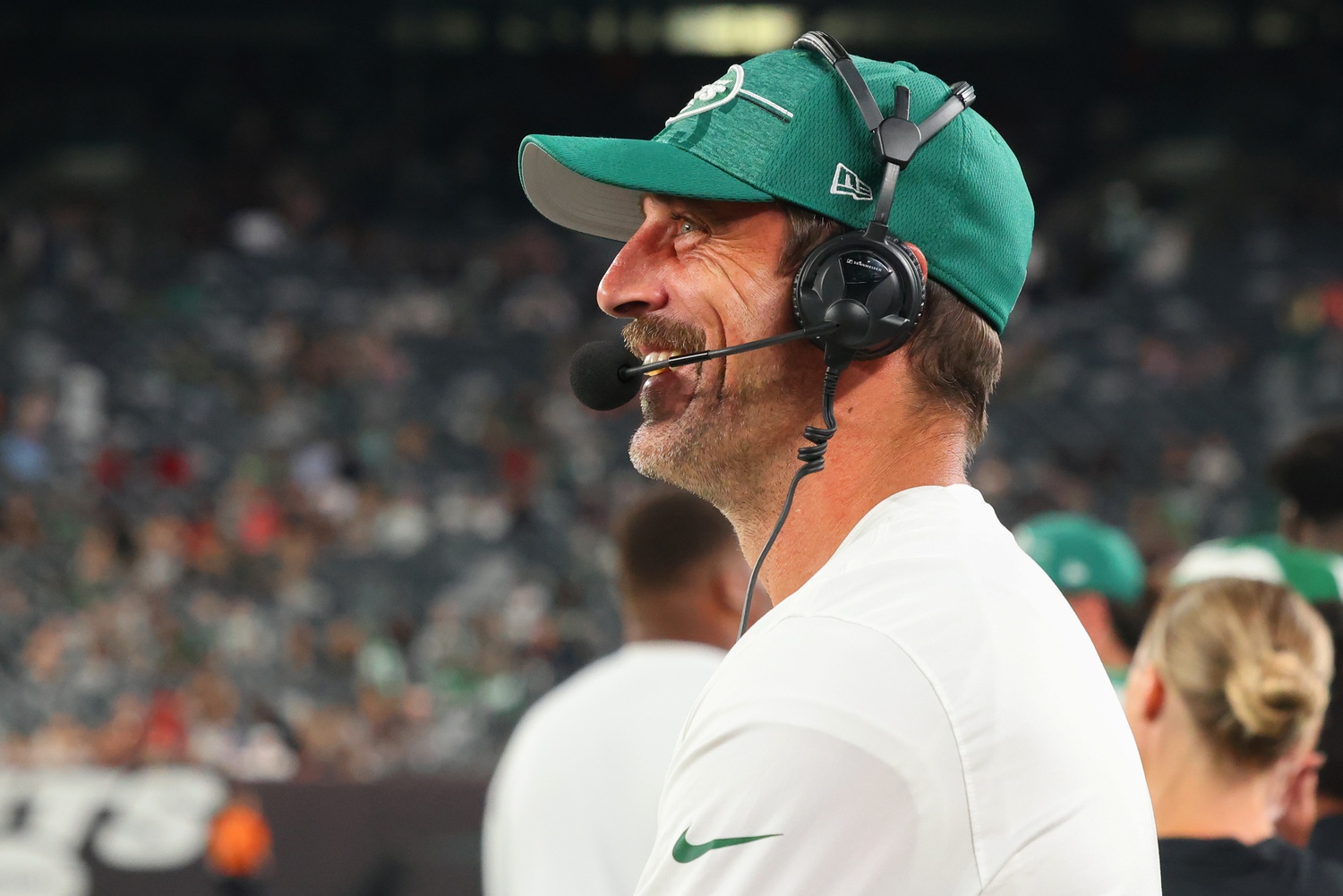 Aaron Rodgers Salary Cap Hit 2024 - Darcee Stephanie - Aaron Rodgers Salary Breakdown – How Much Does He Make in 2025?