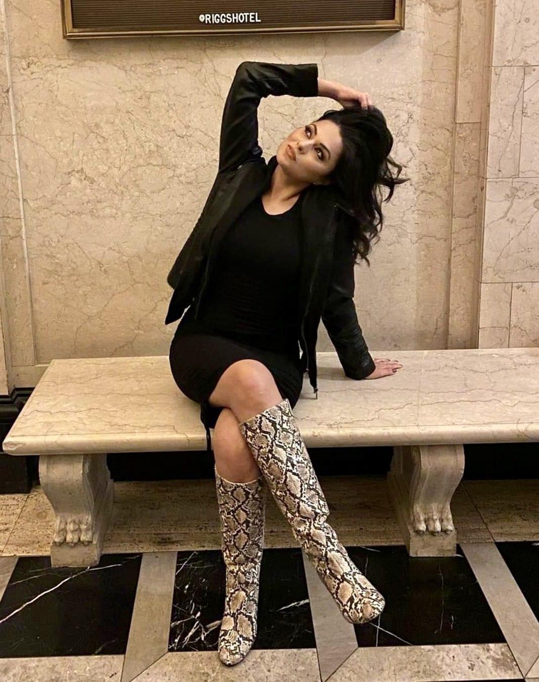 Aishah Hasnie of Fox News : r/hot_reporters - How Tall Is Aishah Hasnie? Fox News Reporter’s Height Revealed
