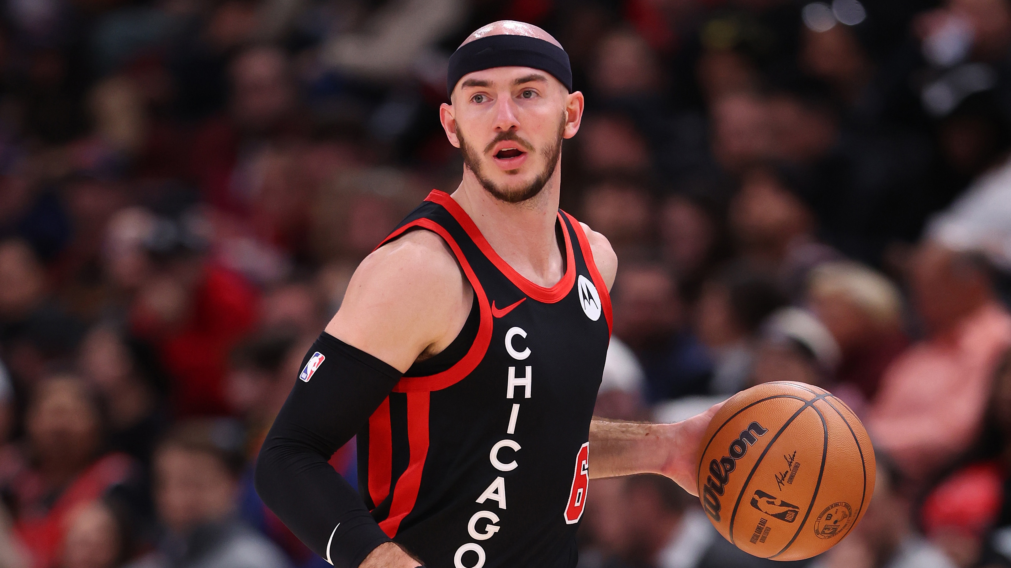 Alex Caruso Height – How Tall Is the Fan-Favorite Guard?