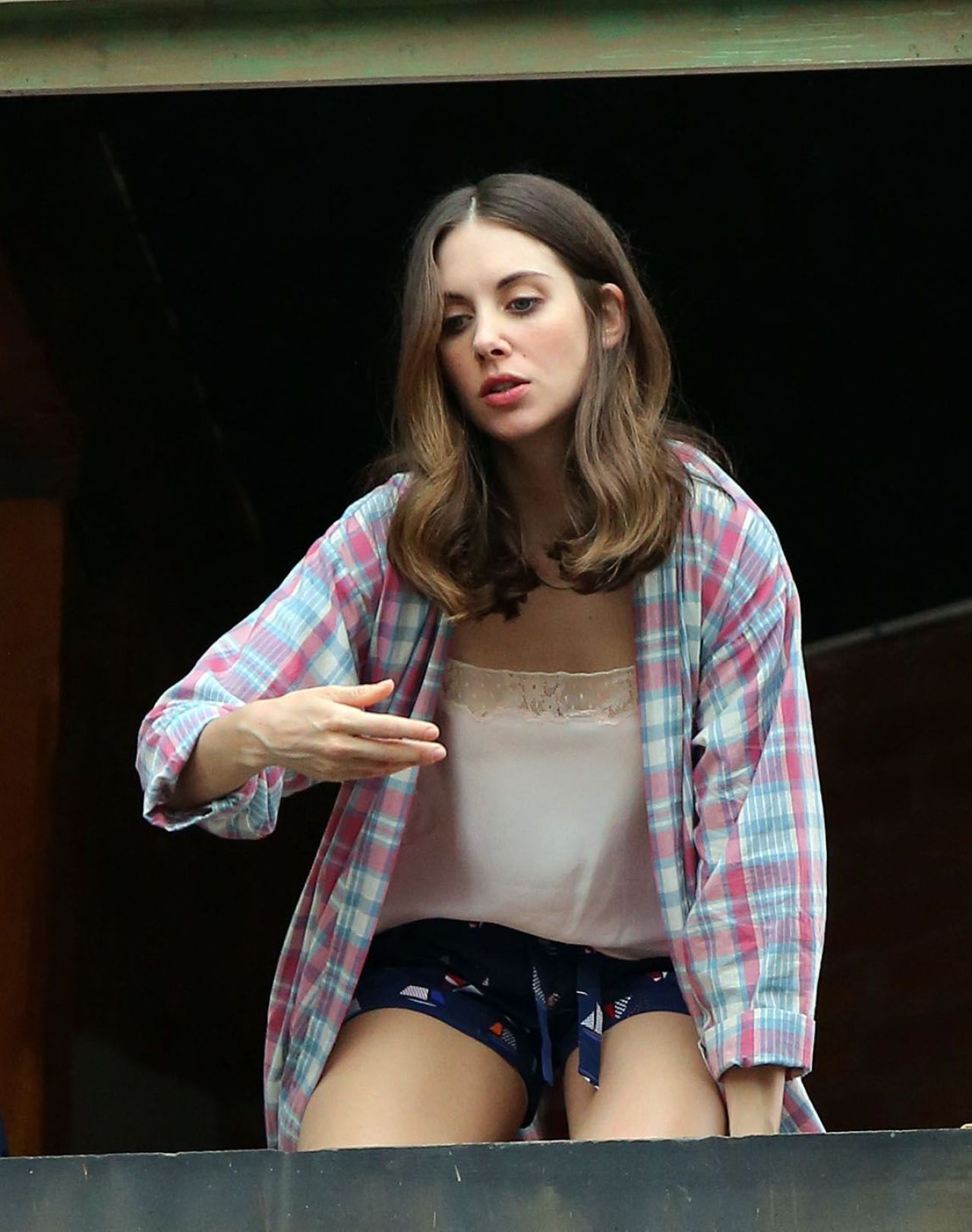 Alison Brie Style, Clothes, Outfits and Fashion• Page 25 of 28 • CelebMafia - Alison Brie’s Height: Glow Star’s Surprising Stats