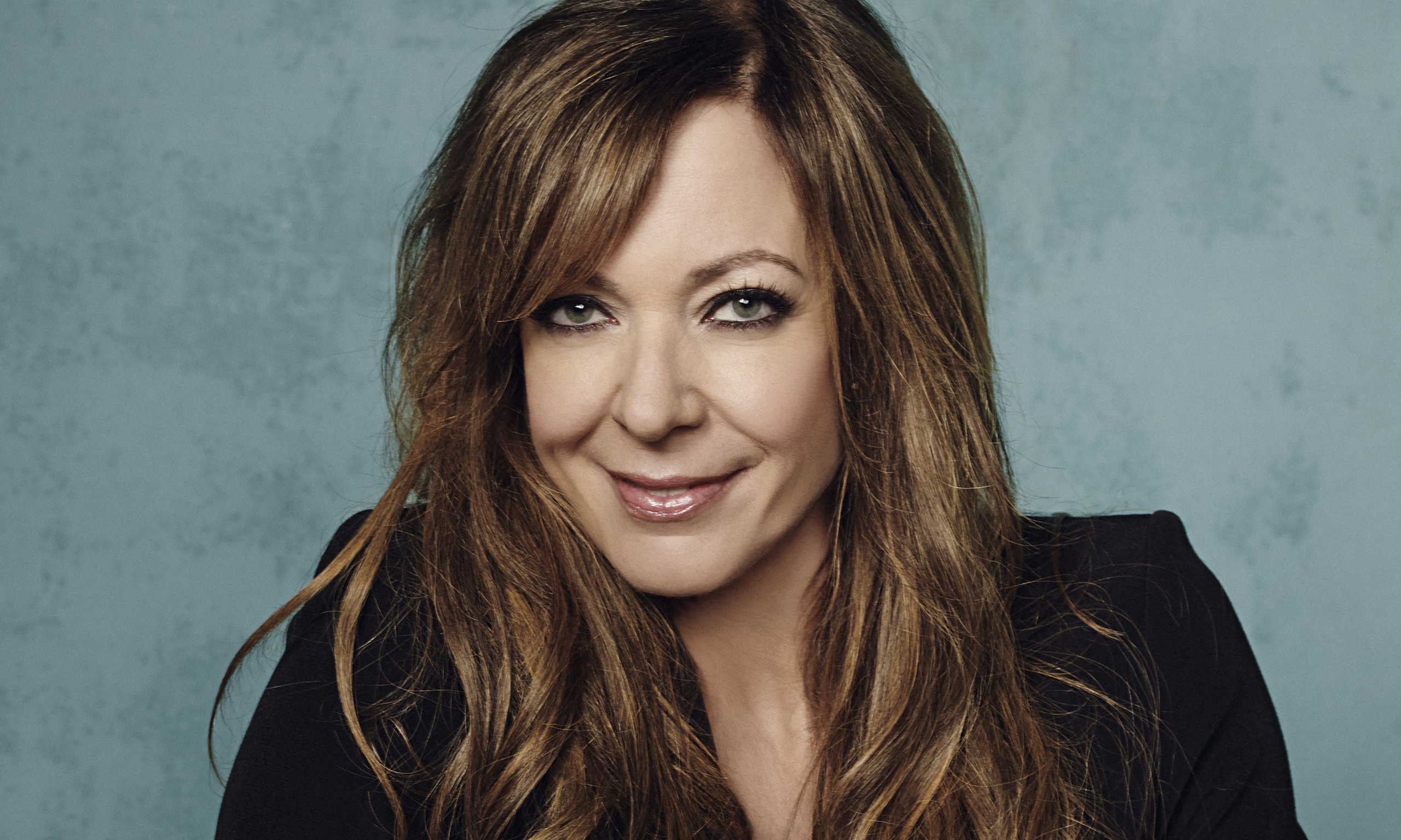 Allison Janney 2018: Hair, Eyes, Feet, Legs, Style, Weight & No Make-up - Allison Janney Height – Emmy Winner’s Elegant Stature