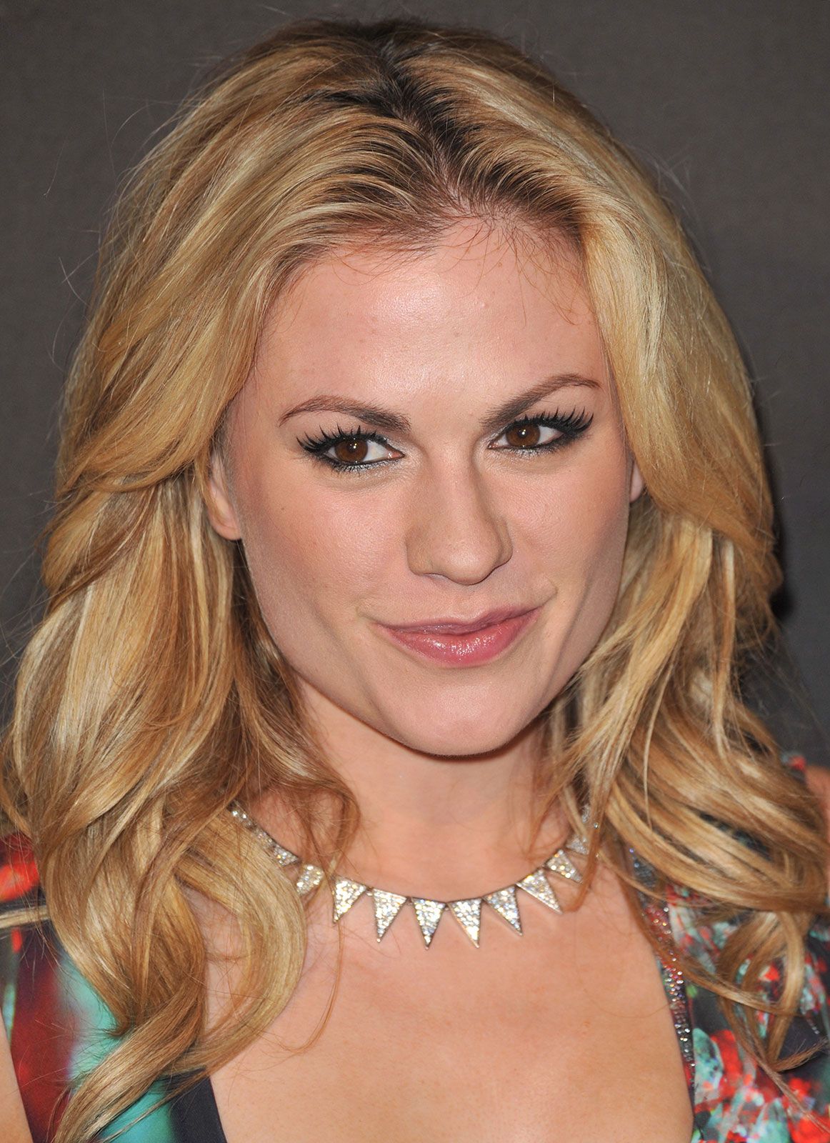 Anna Paquin Facts | Britannica - Anna Paquin’s Height: True Blood Star’s Stats