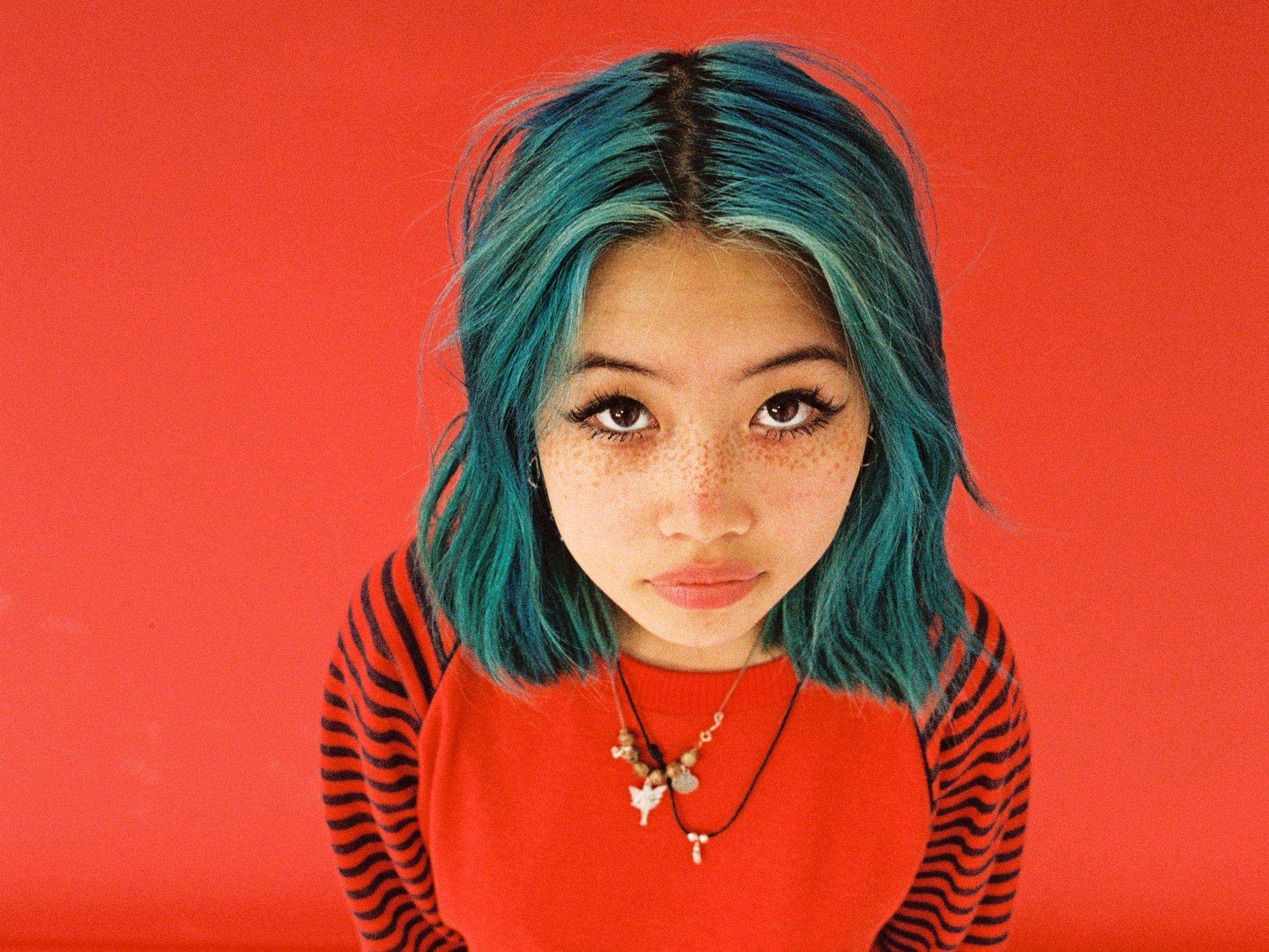 Beabadoobee - Rescue Rooms - How Old Is Beabadoobee? Indie Music Star’s Real Age and Rise