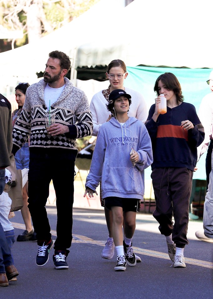 Ben Affleck Kids 2022 - Ben Affleck’s Real Age in 2025 – Still Batman-Worthy?