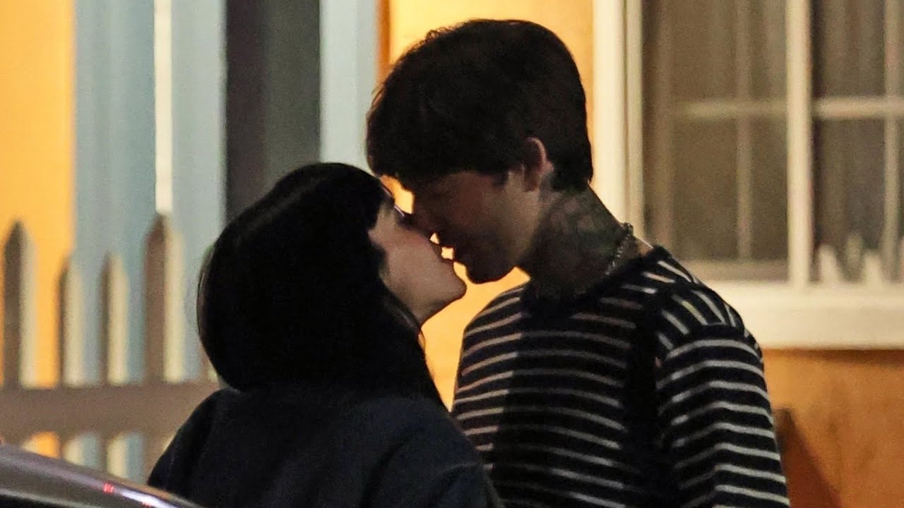 Billie Eilish KISSES Jesse Rutherford! - YouTube - Billie Eilish Kisses Actor Nat Wolff During Italy Vacation—Are They Dating?