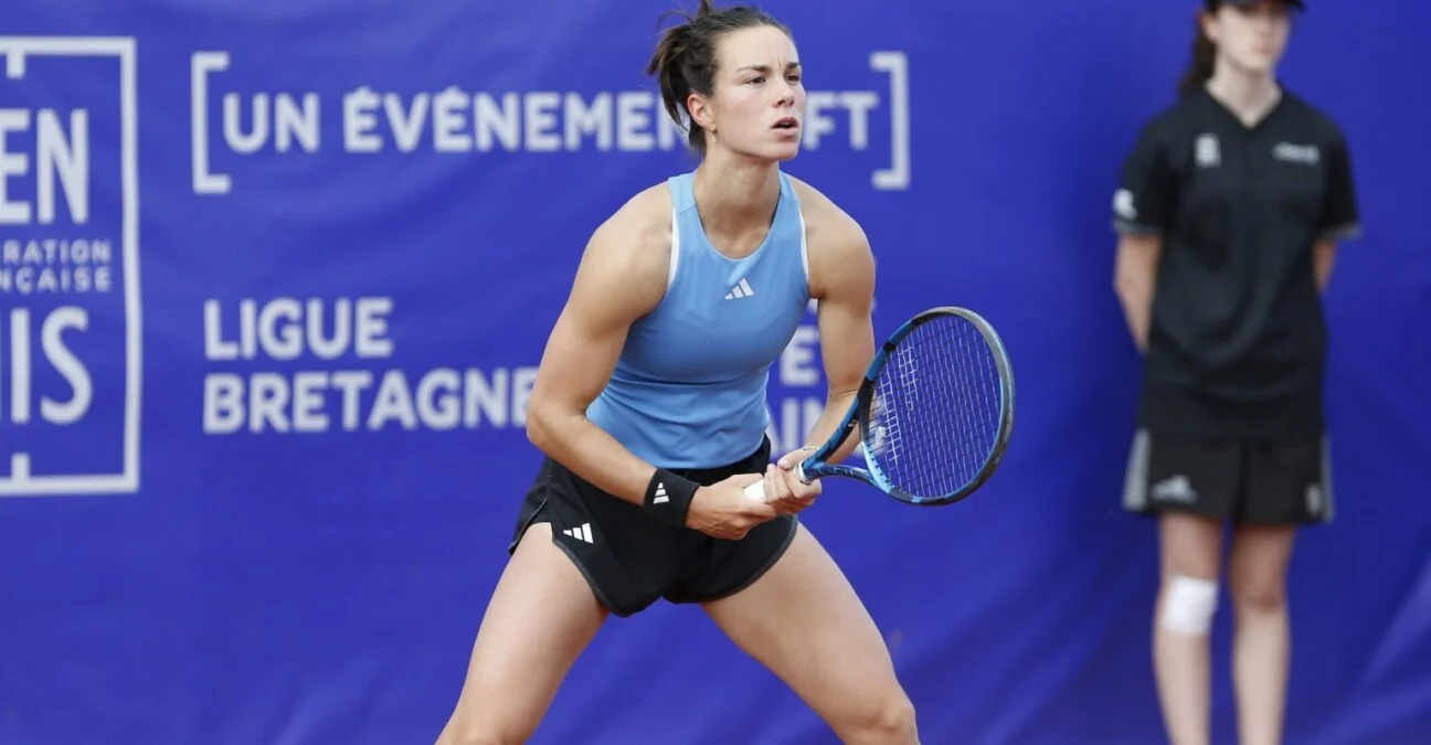 Boisson beats Volynets to make last four - Tennis Majors - Loïs Boisson's Exact Age and Body Measurements