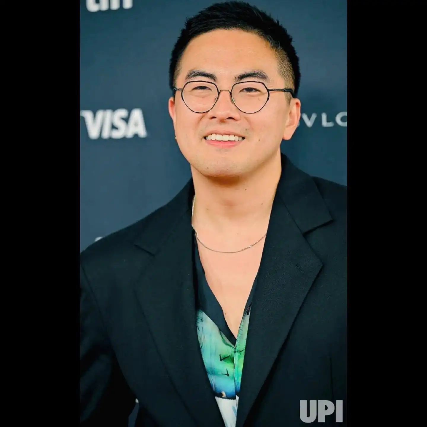 Bowen Yang - Biography, Height & Life Story | Super Stars Bio - Bowen Yang’s Height: How Tall Is SNL’s Breakout Star?