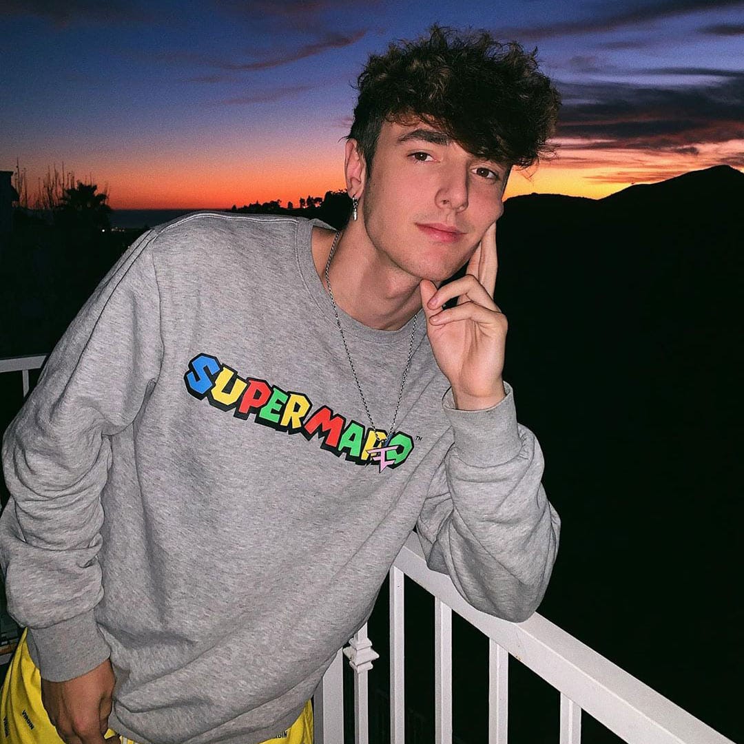 Bryce Hall Height, Age, Body Measurements, Wiki | CELEBRITIES BODY SIZE - Bryce Hall’s Height: TikTok Star and Content Creator
