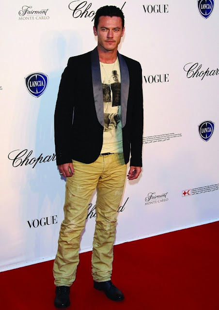 Luke Evans’ Height: How Tall Is This Hollywood Heartthrob?