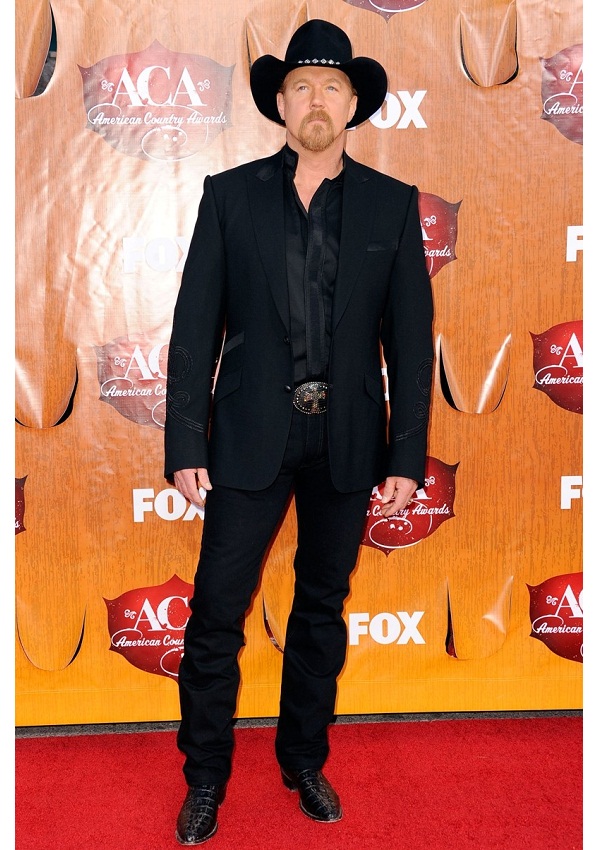 How Tall Is Trace Adkins? Country Singer’s Towering Frame