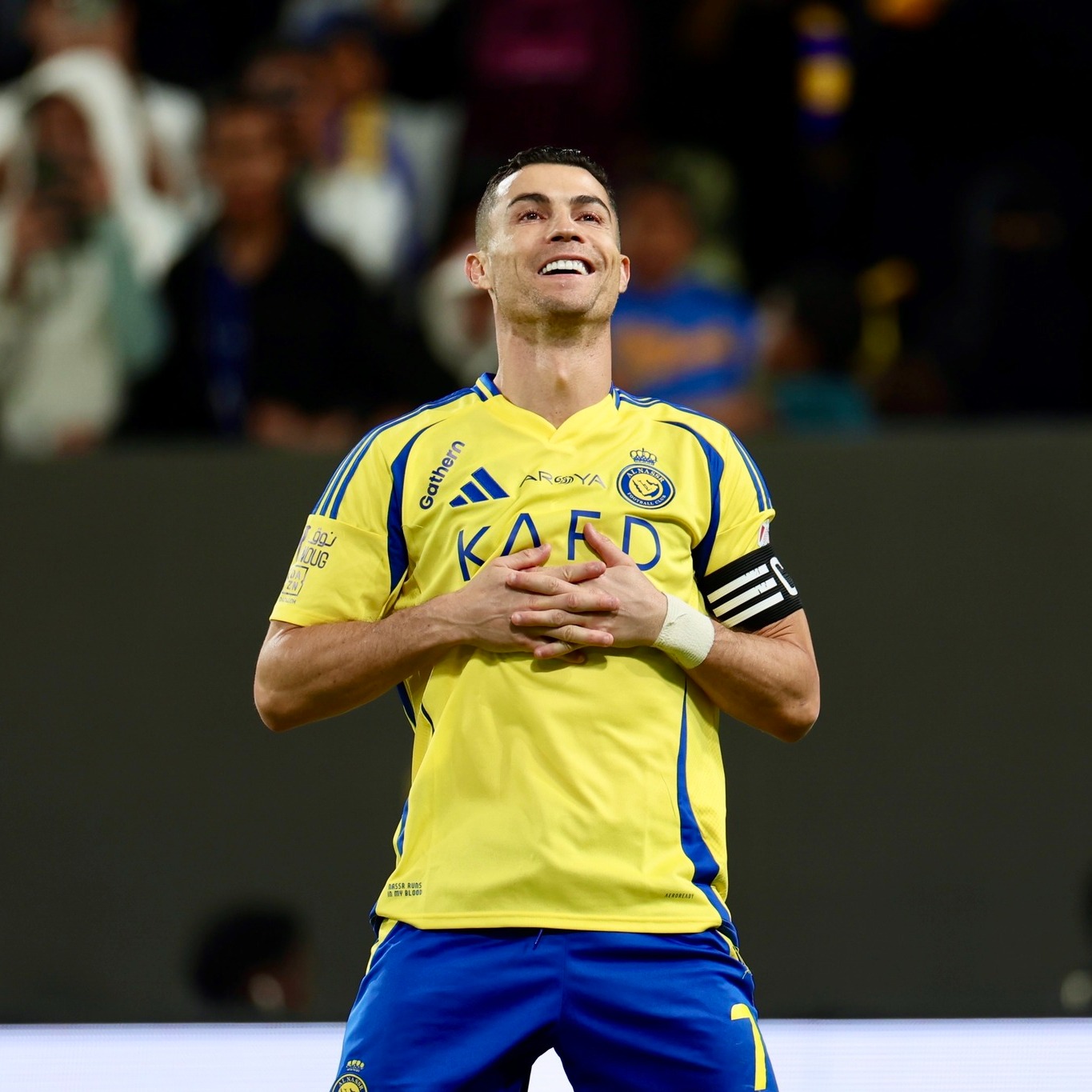 Cristiano Ronaldo Height: How Tall Is He? - Cristiano Ronaldo Height – Soccer Superstar’s Measurements