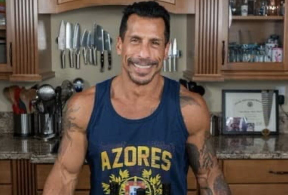 Danny Wood Pets - Celebrity Pets - Danny Wood’s Height: New Kids on the Block’s Secret?