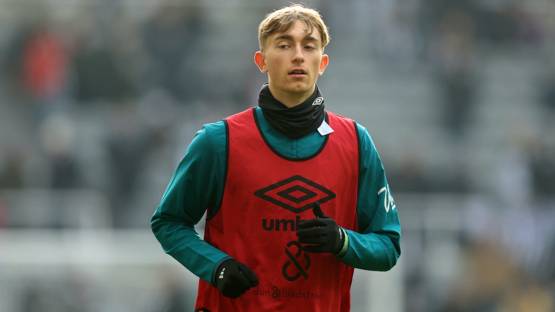 Dean Huijsen: The Next Big Thing In Football - Dean Huijsen Height – How Tall Is the Rising Football Star?