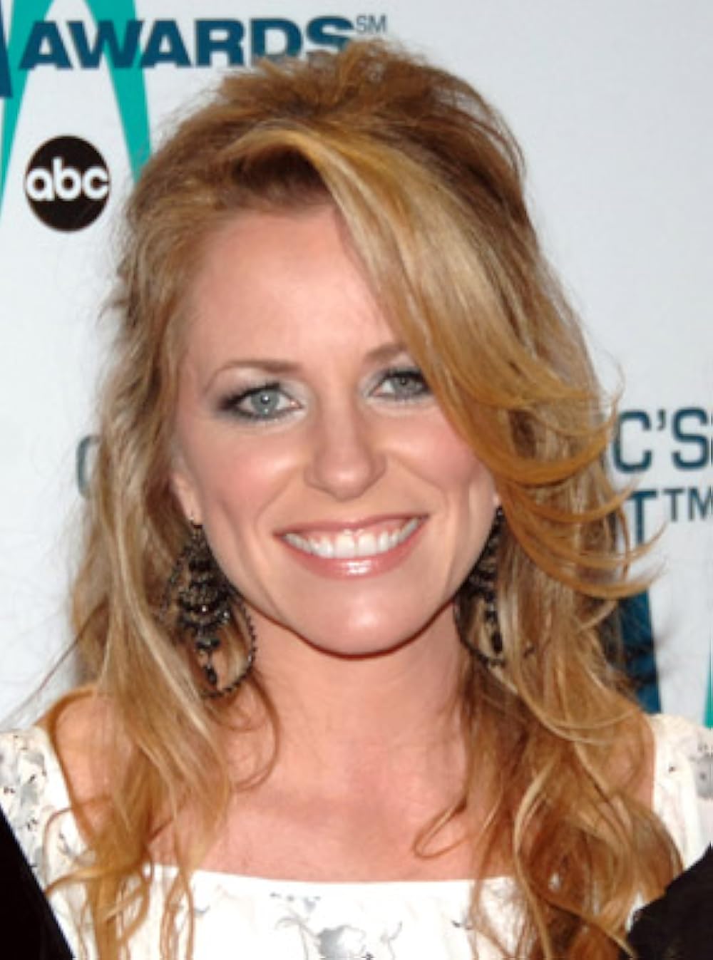 Deana Carter - Deana Carter Age – How Old Is the ‘Strawberry Wine’ Singer Now?