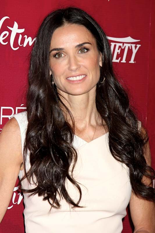 Demi Moore Facts | Britannica - How Old Is Demi Moore? Hollywood Starlet’s Real Age Unveiled