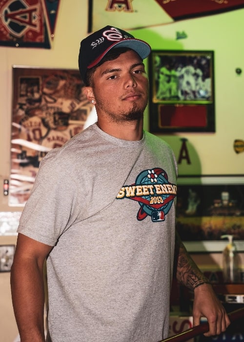 Dillon Gabriel Height, Weight, Age, Girlfriend, Family, Biography - How Tall Is Dillon Gabriel? College QB’s Height and Athletic Profile