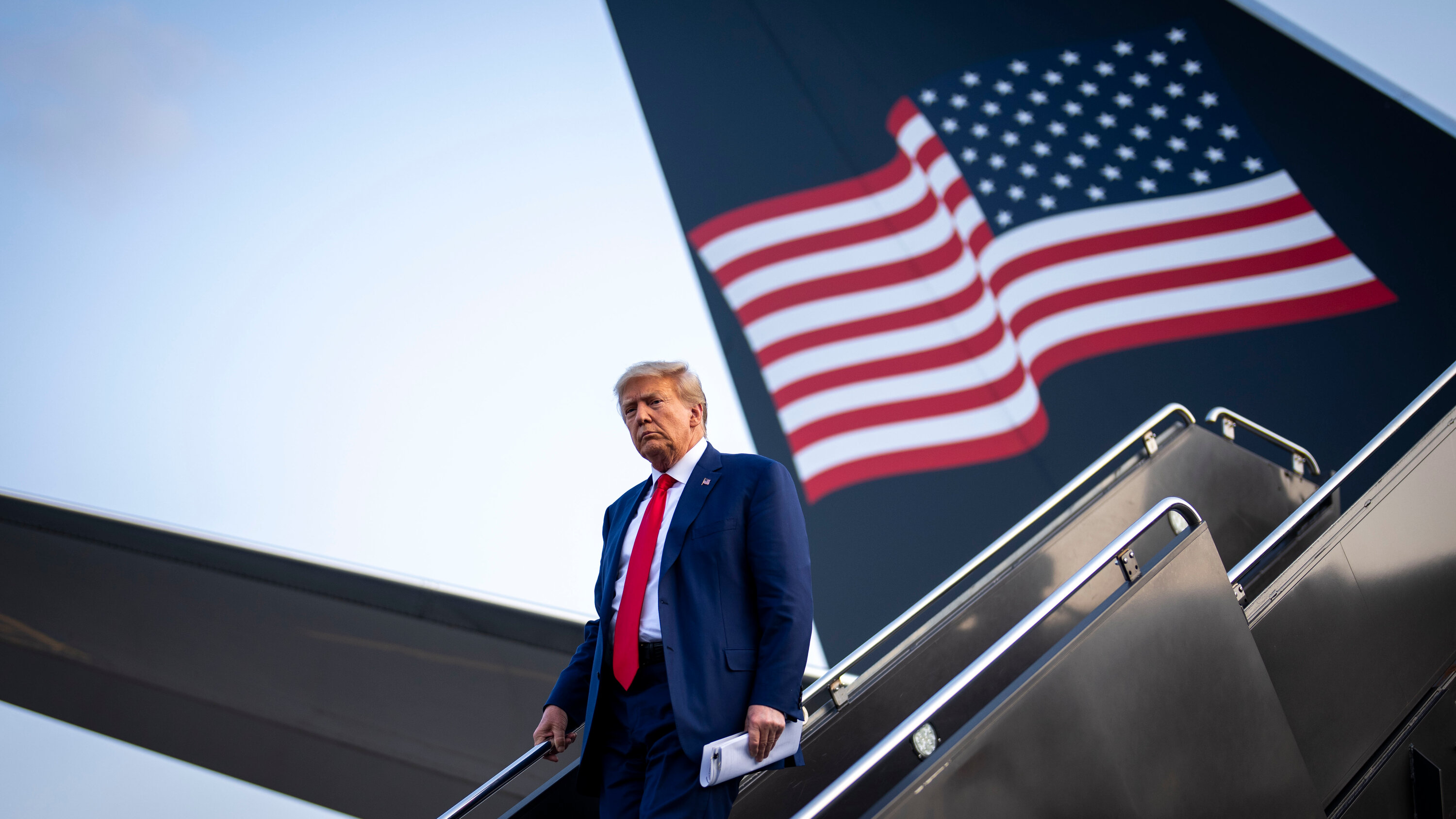 Donald Trump Net Worth 2025 - Shina Ronnie - Donald Trump Net Worth 2025 – How Wealthy Is the Former President?