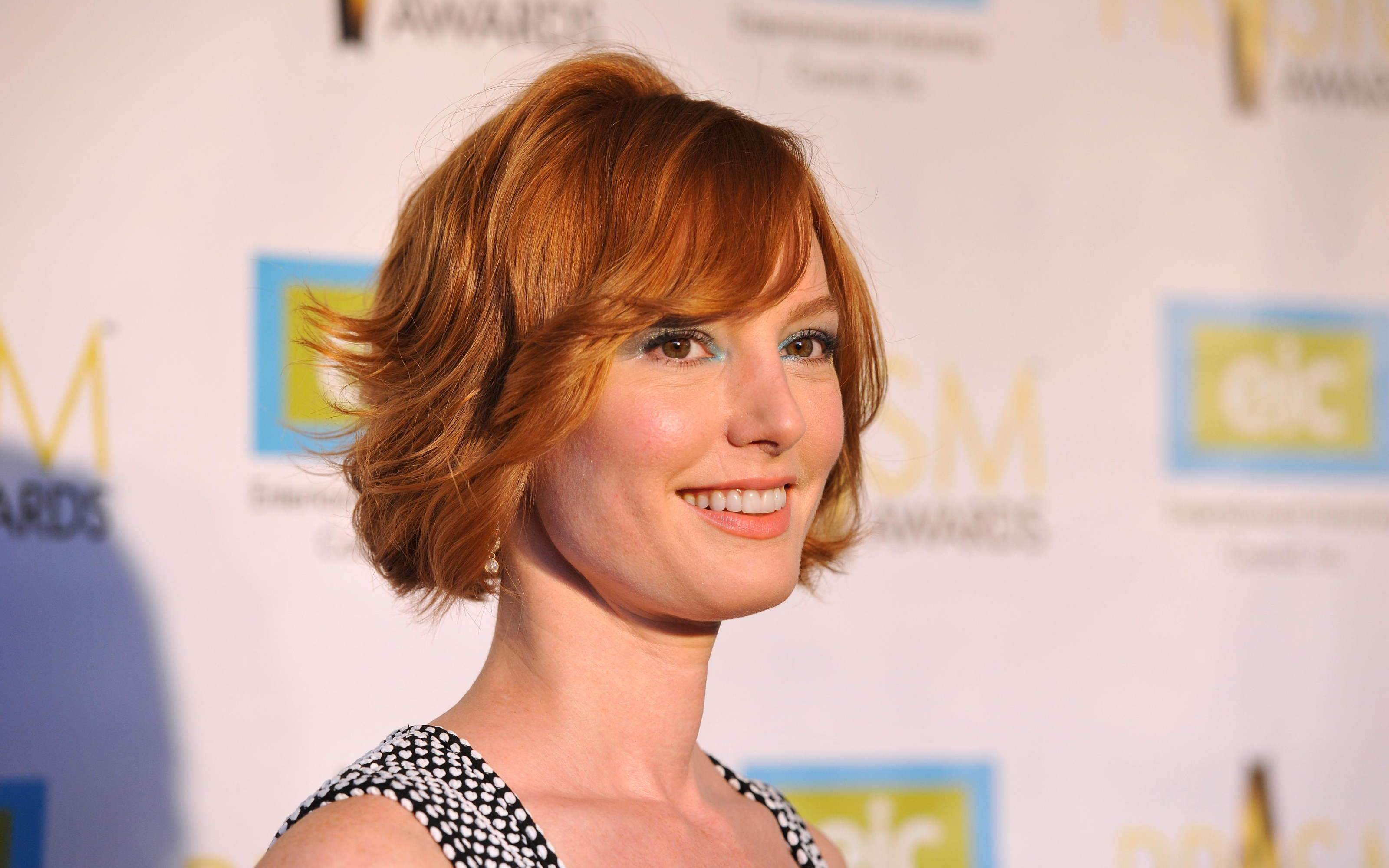 Download American Actress Woman Alicia Witt HD Wallpaper - Alicia Witt’s Height: Actress and Musician’s Petite Frame