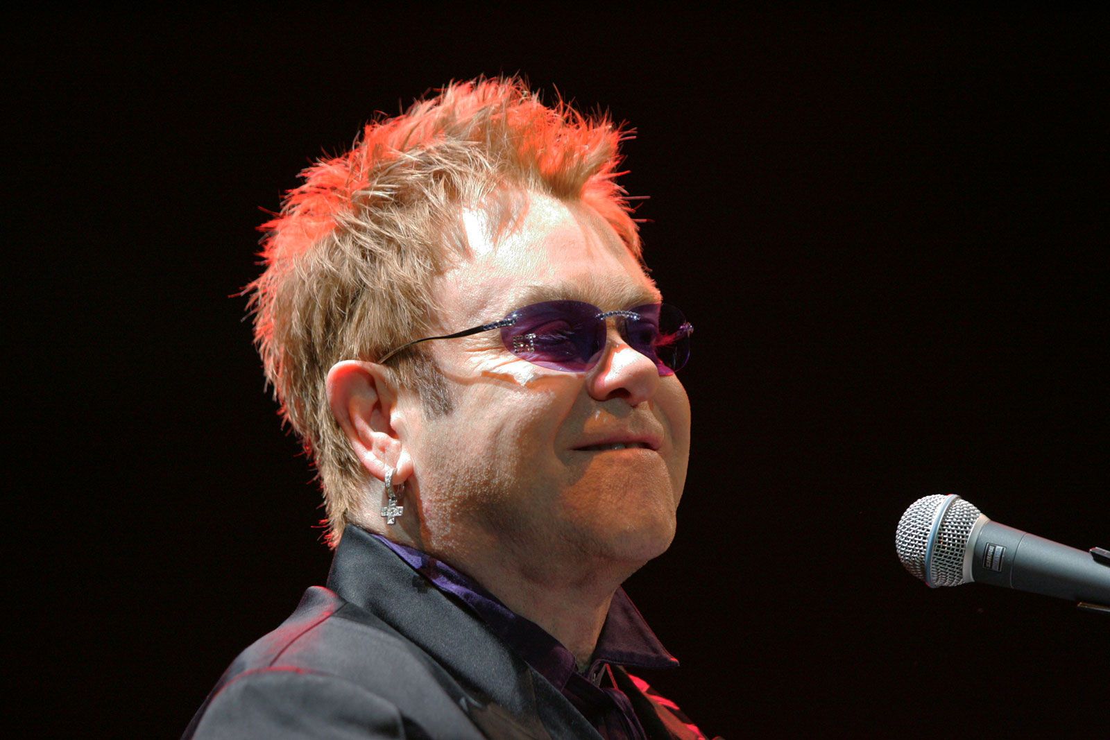 Elton John’s Age In 2025 – Still Standing After All These Years
