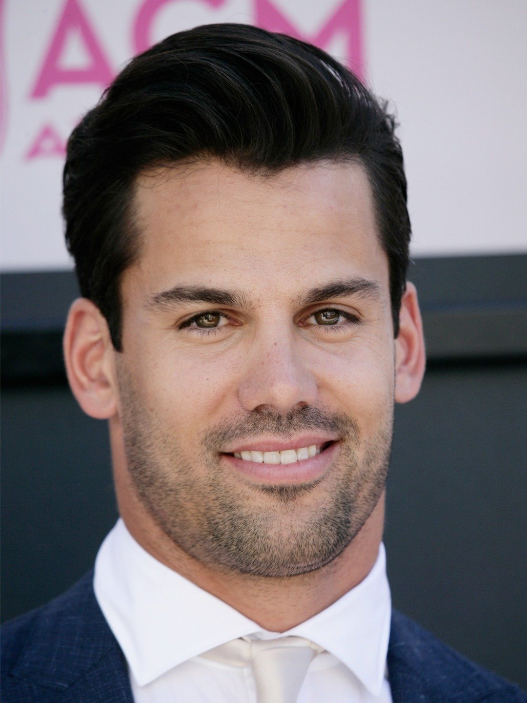 Eric Decker - Football Player, Personality - Eric Decker’s Height: NFL Star and TV Personality