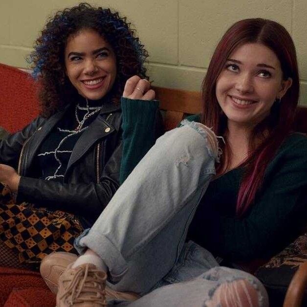 ginny and abby icons | Georgia, Georgia fans, Tv show couples - Abby’s Height in Ginny & Georgia – How Tall Is Her Character?