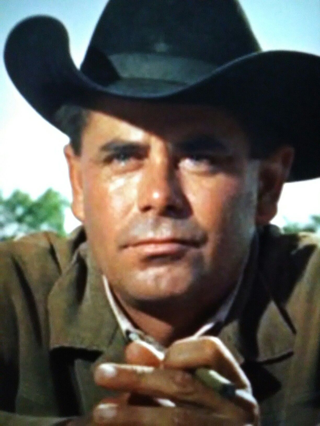 Glenn Ford. Golden Age Of Hollywood, Hollywood Actor, Classic Hollywood - Glenn Ford’s Height: How Tall Was the Hollywood Legend?