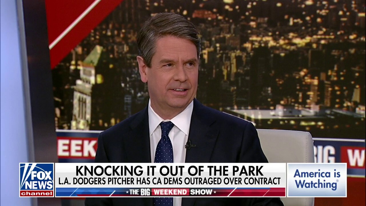 Griff Jenkins: This is a 'legal diversion' | Fox News Video - Griff Jenkins Measurements: Height, Build & Media Career Look