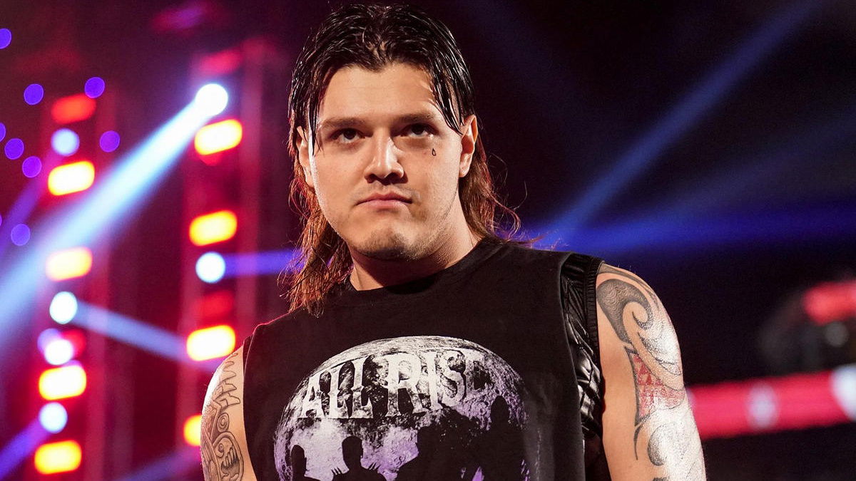 Hilarious Video Of Dominik Mysterio Leaving WWE Raw - WrestleTalk - How Tall Is Dominik Mysterio? WWE Star’s Height Revealed