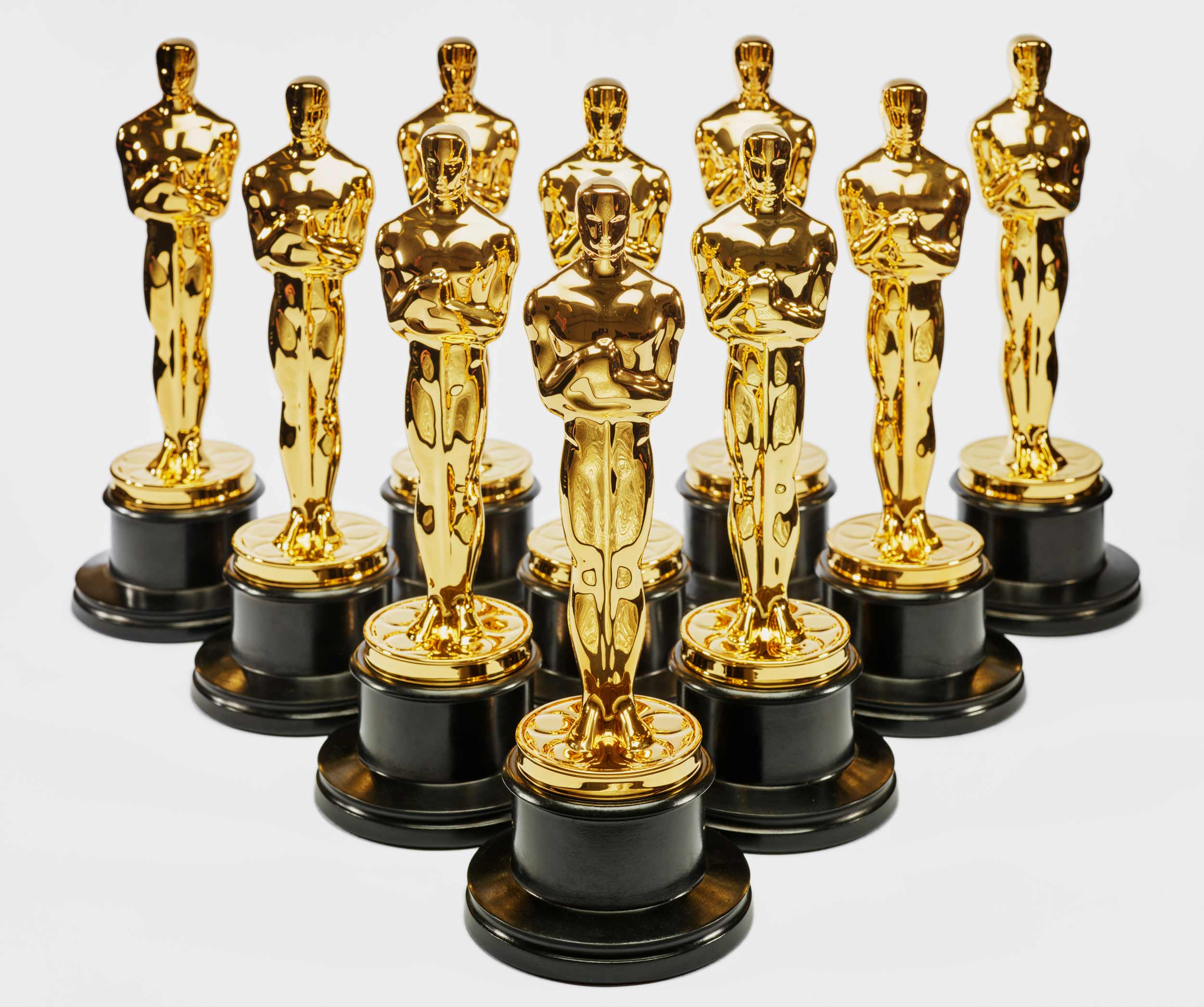 How an Oscar statuette is made - oscar orlencia the witch and the beast