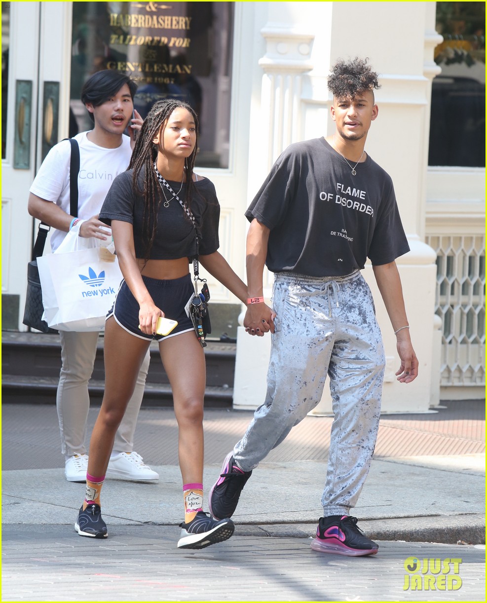 How Old Is Willow Smith Girlfriend - How Old Is Willow Smith? Music and Fashion Star’s Age in 2025