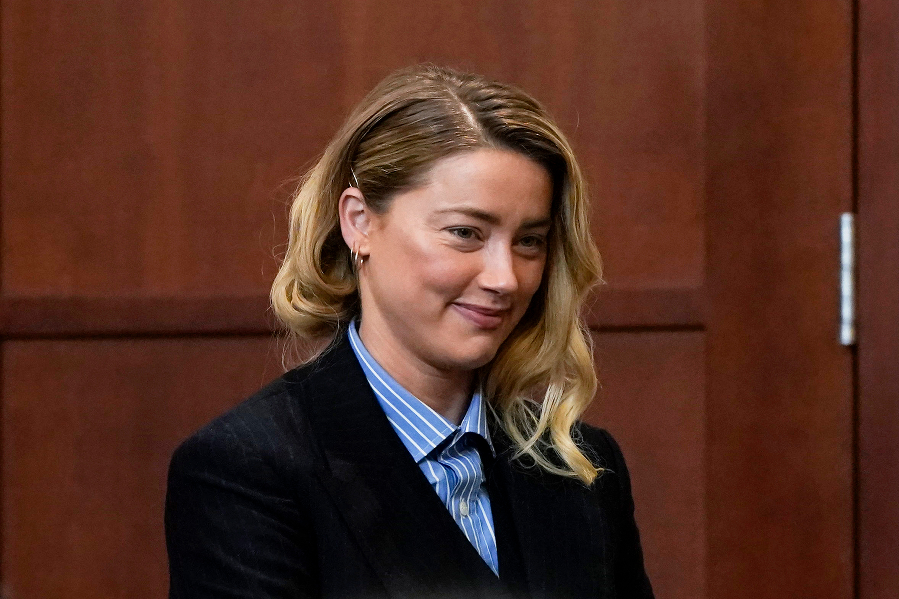 How Tall Is Amber Heard? - Amber Heard’s Height: Aquaman Star’s Striking Frame
