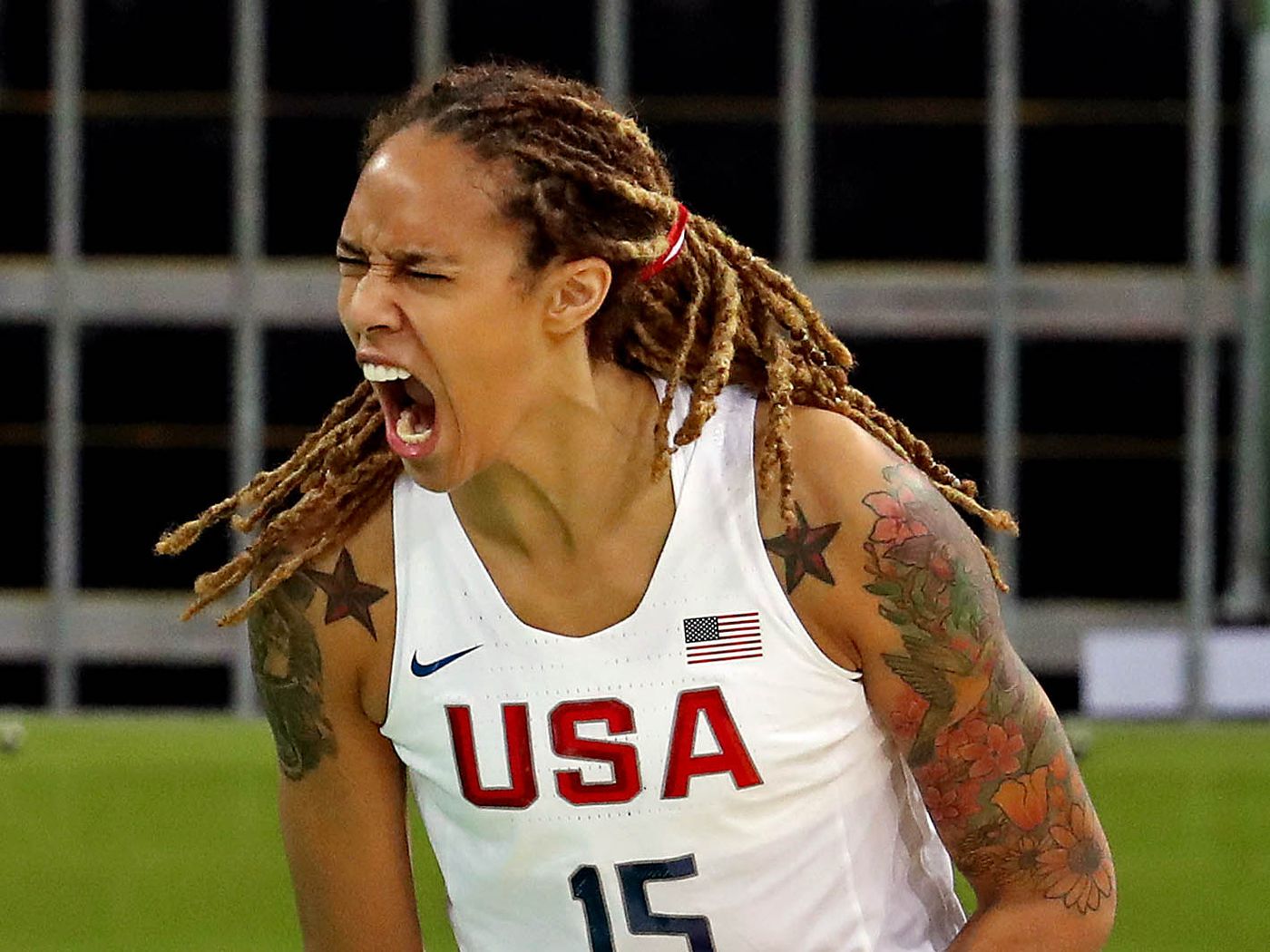 How tall is Brittney Griner in Feet? - How Tall Is Brittney Griner? WNBA Star’s Towering Stature