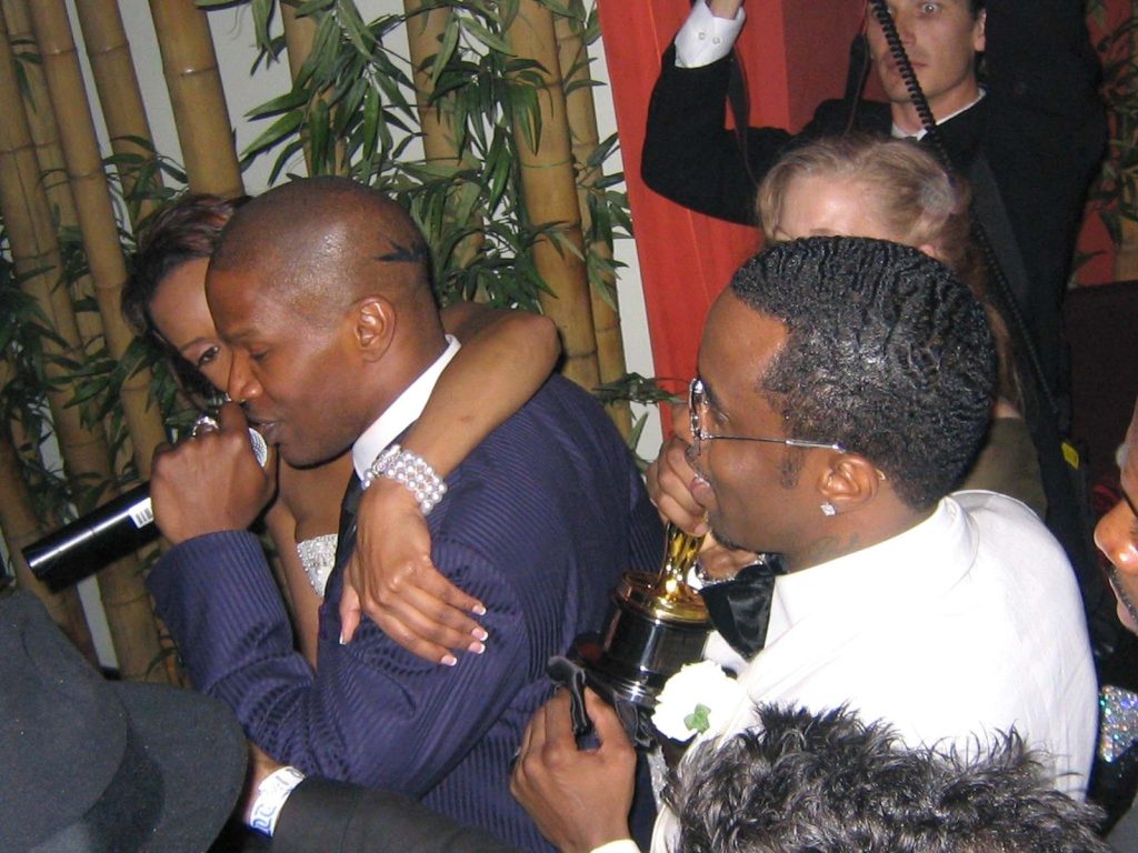 How Tall Is Jamie Foxx? Discover The Height Of The Multitalented Star - How Tall Is Jamie Foxx? Actor-Singer’s Height Revealed