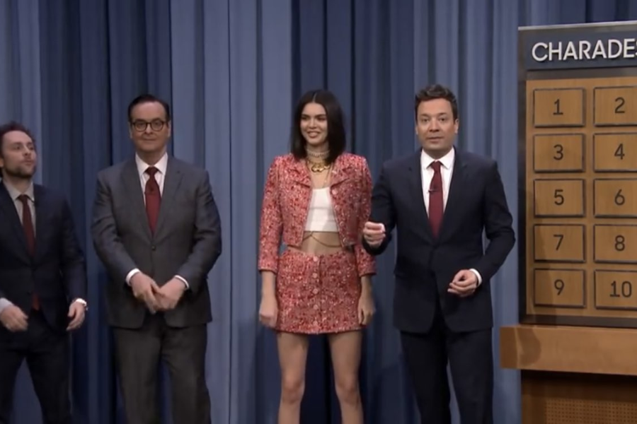 How Tall Is Jimmy Fallon, Net Worth, Age, Biography, Family, Height And - How Tall Is Jimmy Fallon? Late Night Host’s Height Exposed