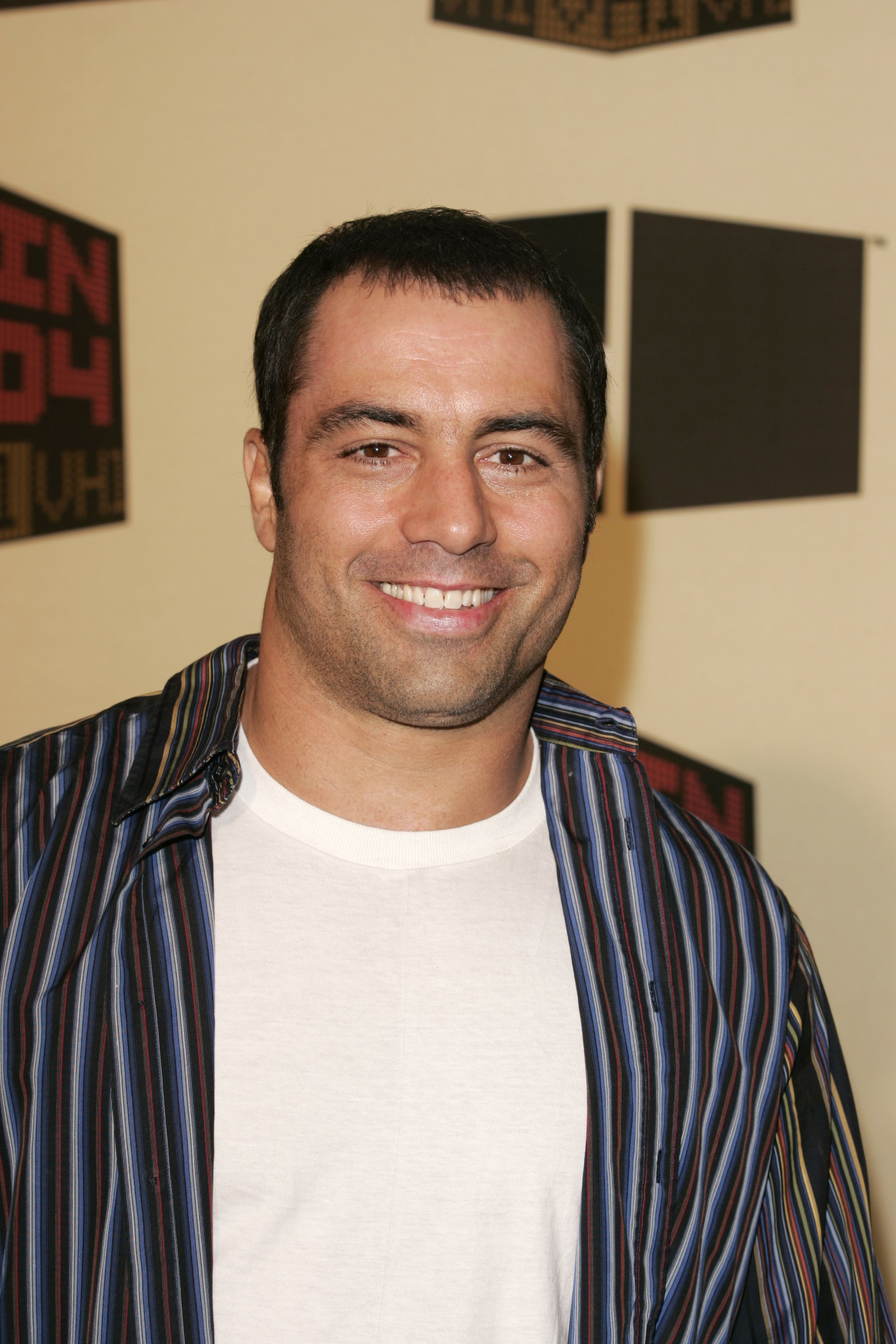 How Tall Is Joe Rogan Feet - News of Celebrity - Joe Rogan Height – Podcast King’s Real Height Revealed