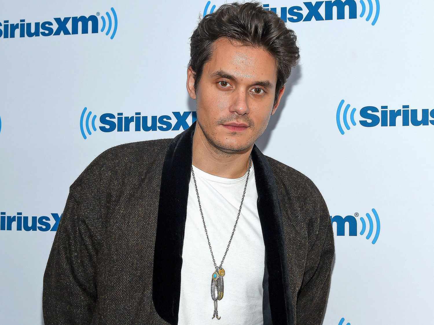 How Tall is John Mayer? His Real Height Revealed - John Mayer’s Height: How Tall Is the Guitar Guru?