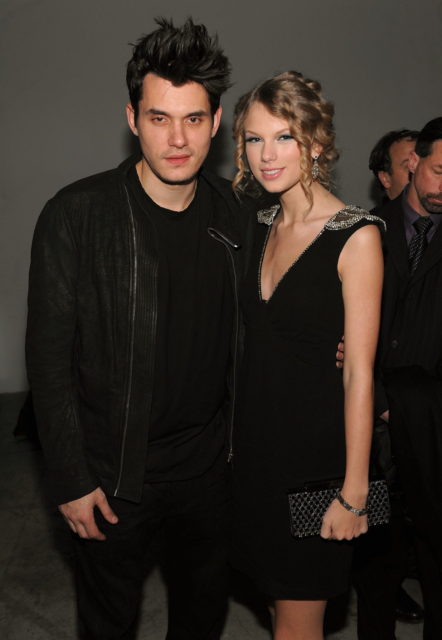 How Tall is John Mayer? His Real Height Revealed - John Mayer’s Height: How Tall Is the Guitar Guru?