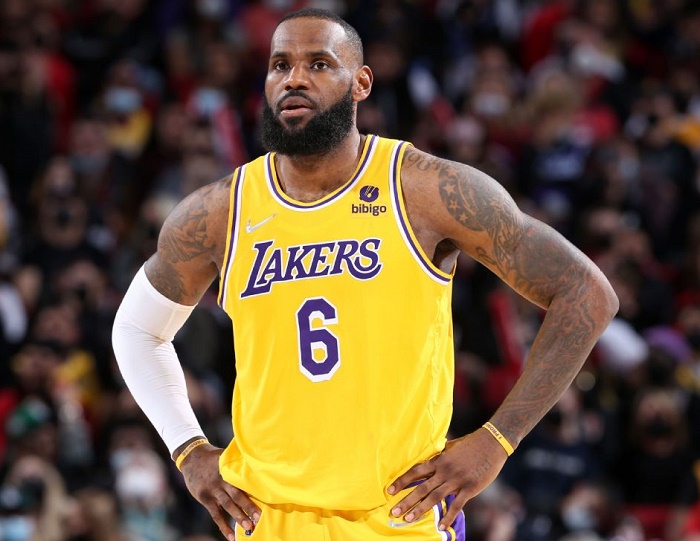 How Tall is LeBron James? - How Tall Is LeBron James? NBA Legend’s Height Confirmed