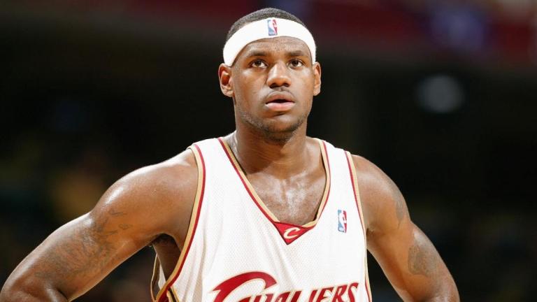 How Tall is LeBron James - The Resource Nexus - How Tall Is LeBron James? NBA Legend’s Height Confirmed