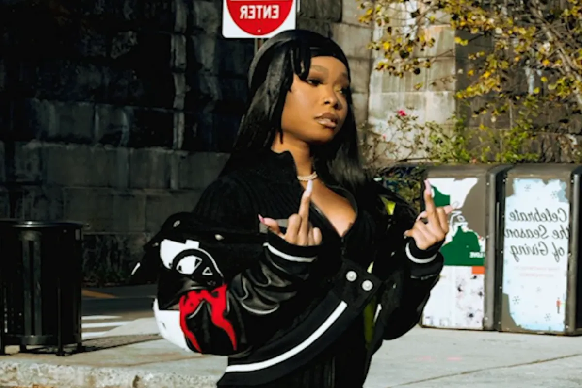 How Tall Is Lola Brooke Height, Age, Bio, And Net Worth - How Tall Is Lola Brooke? The Rapper’s Height in Real Life