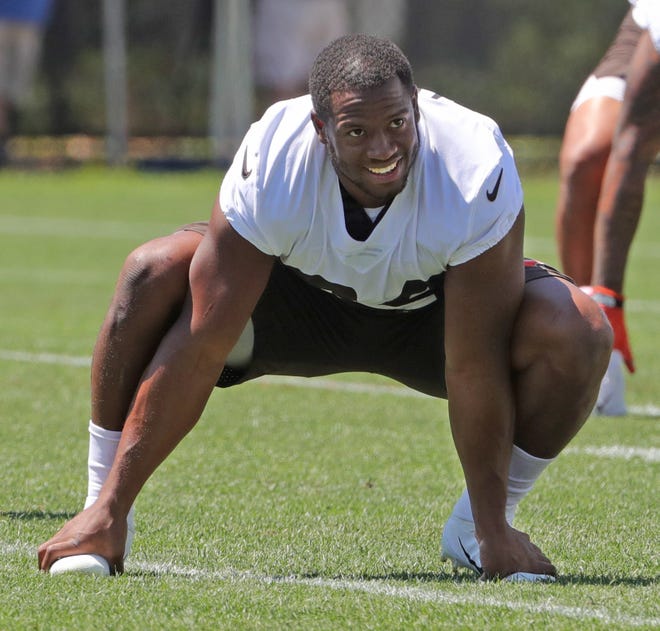 Nick Chubb Height – How Tall Is the NFL Running Back?