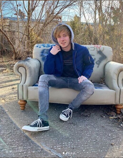 How Tall Is Sam Golbach 2024 - Karon Maryann - Sam Golbach’s Height: YouTube Sensation’s Build