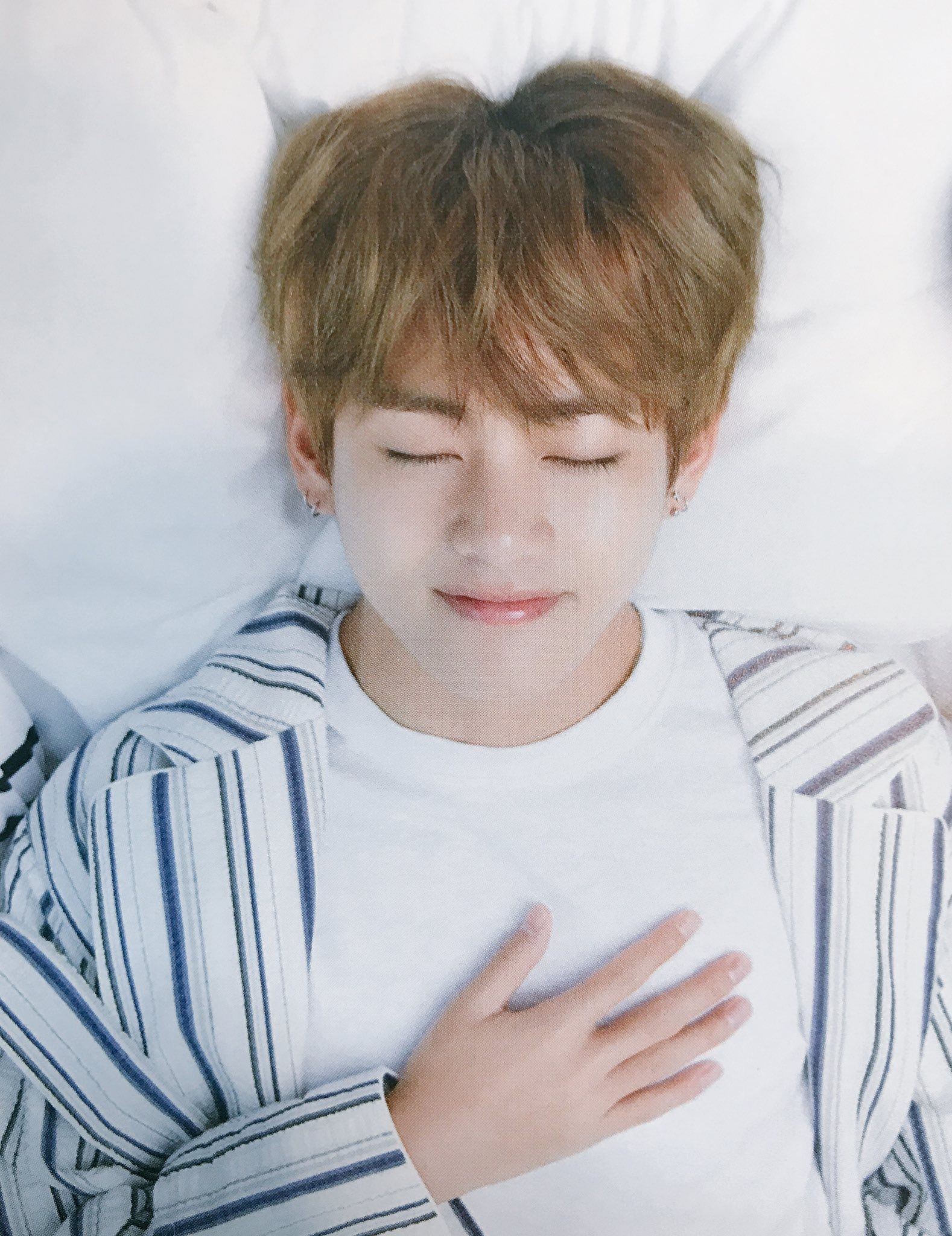 How Tall Is Taehyung (V)? BTS Star’s Height in 2025