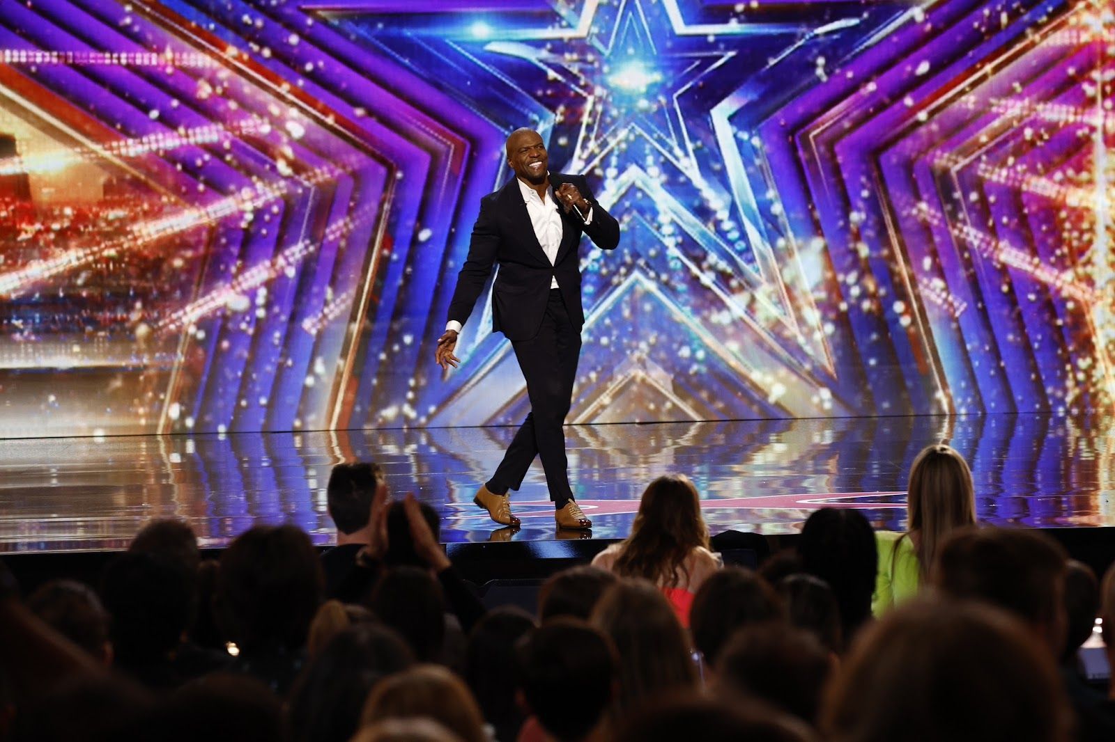 How tall is Terry Crews? - How Tall Is Terry Crews? Actor’s Powerful Physique and Height