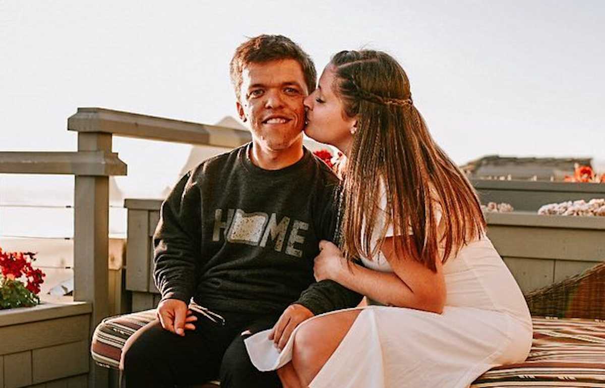 How Tall Is Tori Roloff? Discovering The Height And Journey Of A - How Tall Is Tori Roloff: Little People, Big World Star