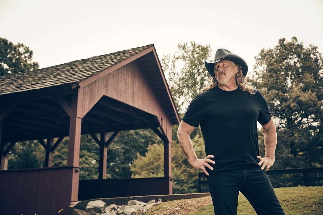 How tall is Trace Adkins? Country singer once got trolled for his - How Tall Is Trace Adkins? Country Singer’s Towering Frame
